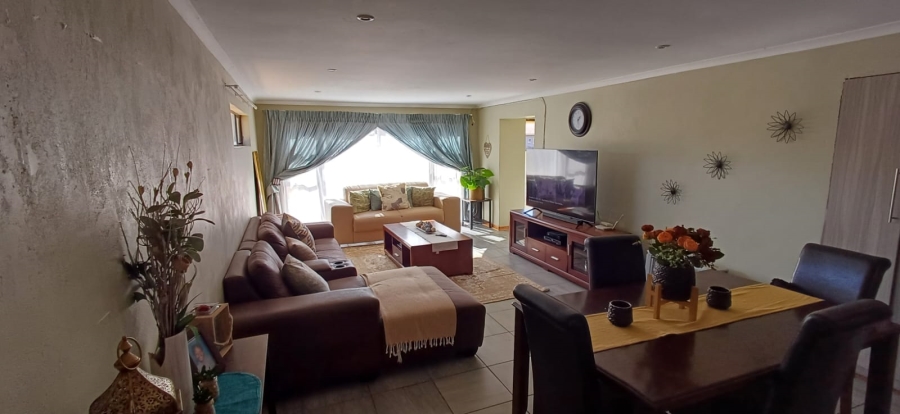 2 Bedroom Property for Sale in Loch Athlone Free State